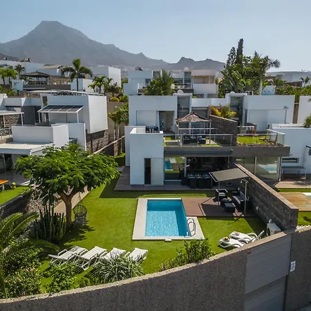 Vila Playa Del Duque, By Paramount Holidays