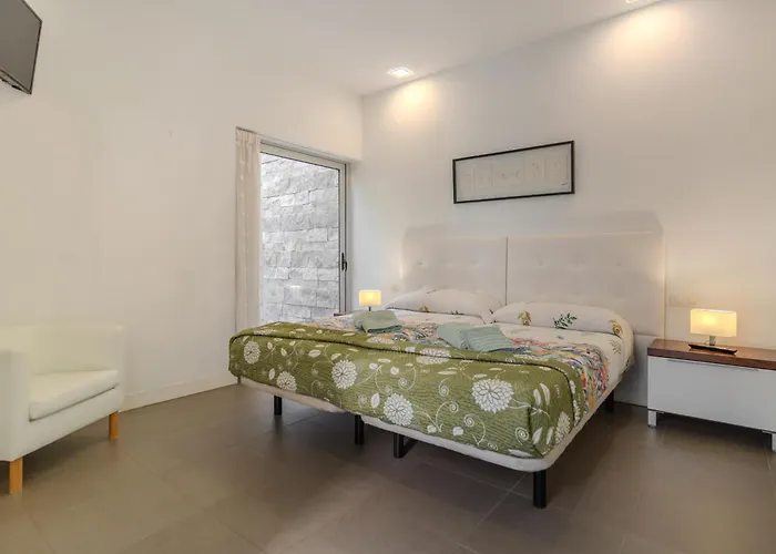 Vila Playa Del Duque, By Paramount Holidays *