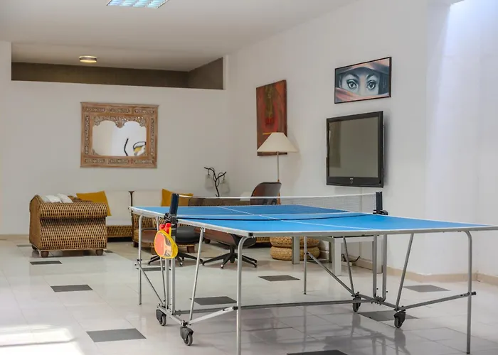 Playa Del Duque, By Paramount Holidays Vila *