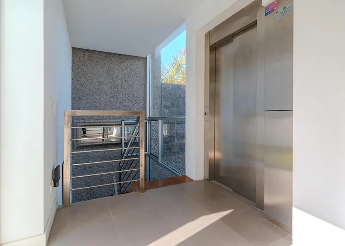 Playa Del Duque, By Paramount Holidays * 阿德耶