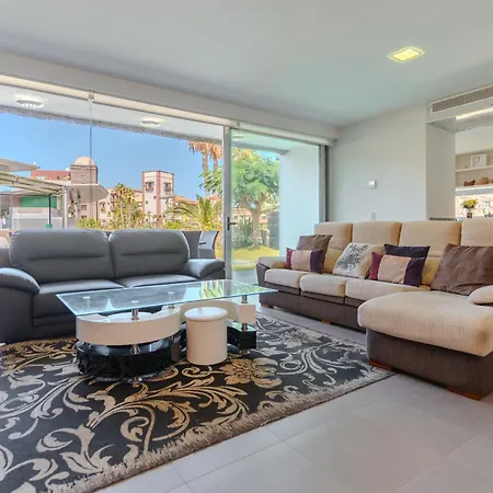 Playa Del Duque, By Paramount Holidays Βίλα