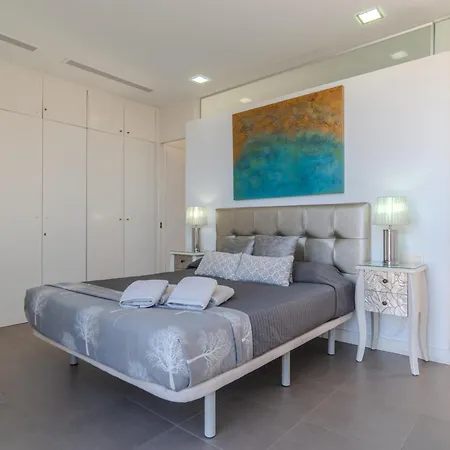 ヴィラ Playa Del Duque, By Paramount Holidays