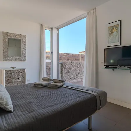 ヴィラ Playa Del Duque, By Paramount Holidays *