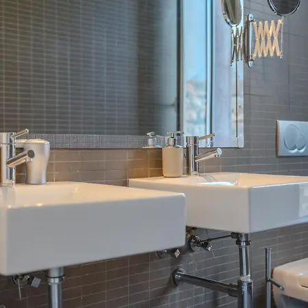 Playa Del Duque, By Paramount Holidays ヴィラ