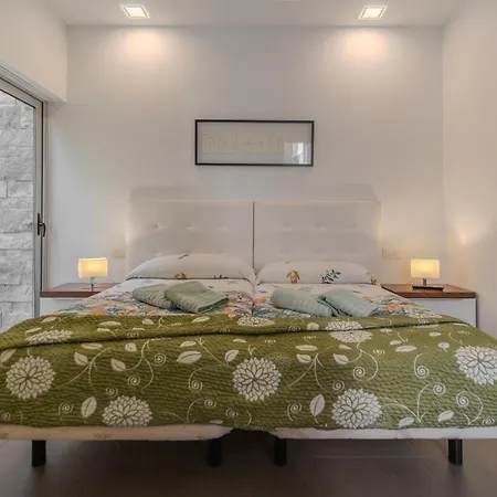 Playa Del Duque, By Paramount Holidays アデヘ