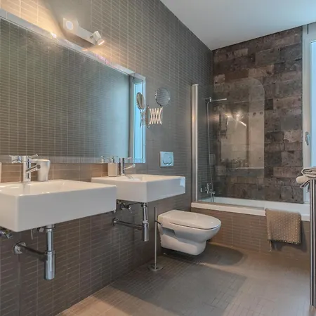 Playa Del Duque, By Paramount Holidays * Costa Adeje (Tenerife)