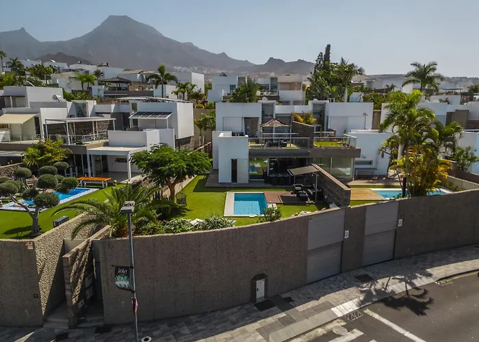 Playa Del Duque, By Paramount Holidays Costa Adeje (Tenerife)